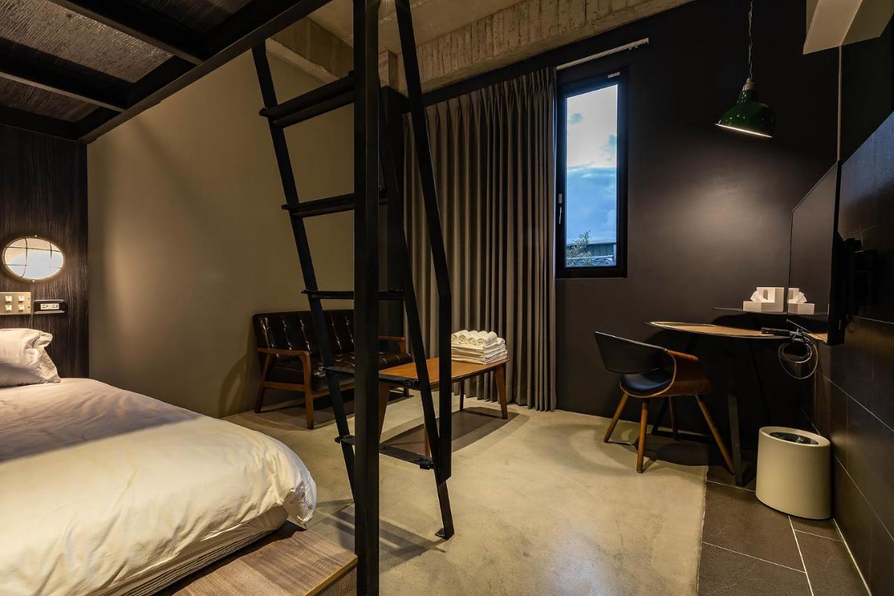 Sleeping Inn Hualien City Exterior photo