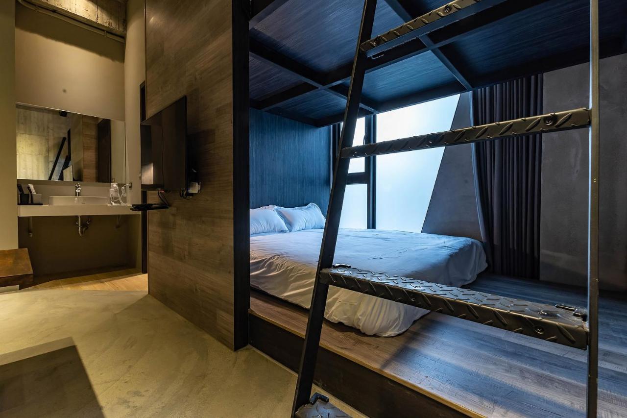 Sleeping Inn Hualien City Exterior photo